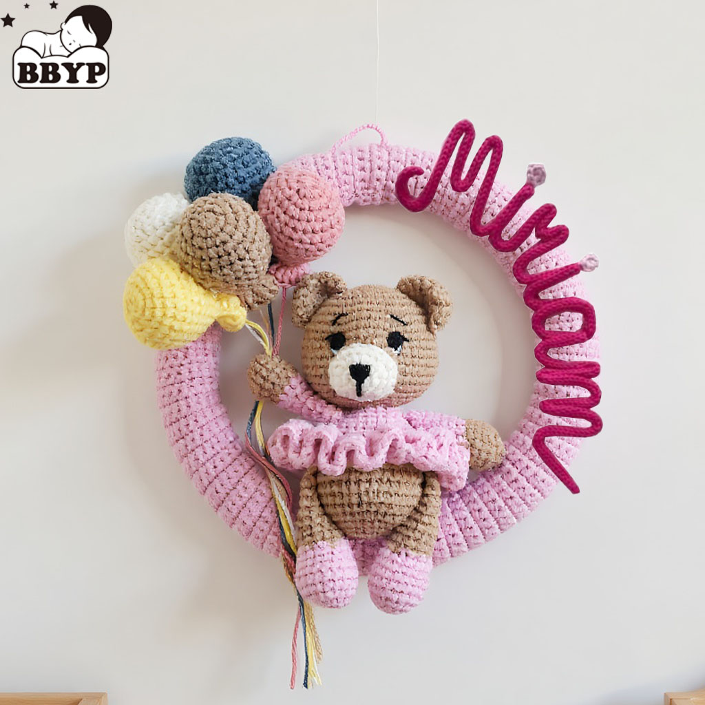 Baby Nursery Ideas - Corona personalizada con nombre de ganchillo