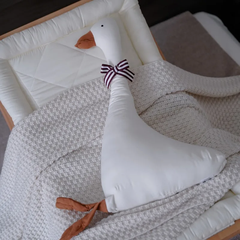 Juguete de Peluche de Ganso Es - Baby Nursery Layout reseña y precio