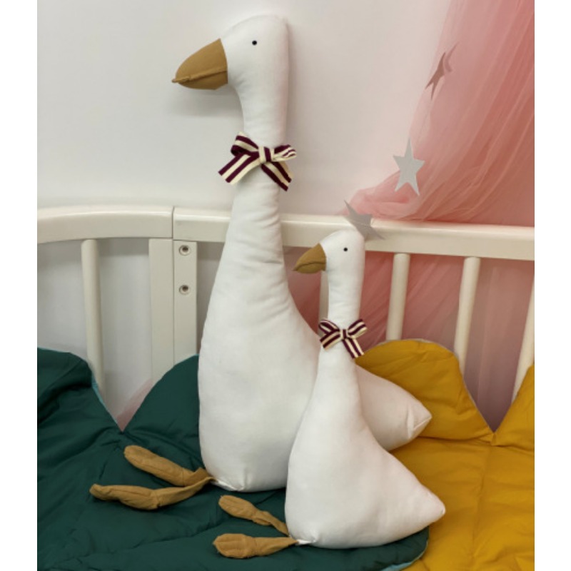 Juguete de Peluche de Ganso de - Baby Nursery Layout reseña y precio